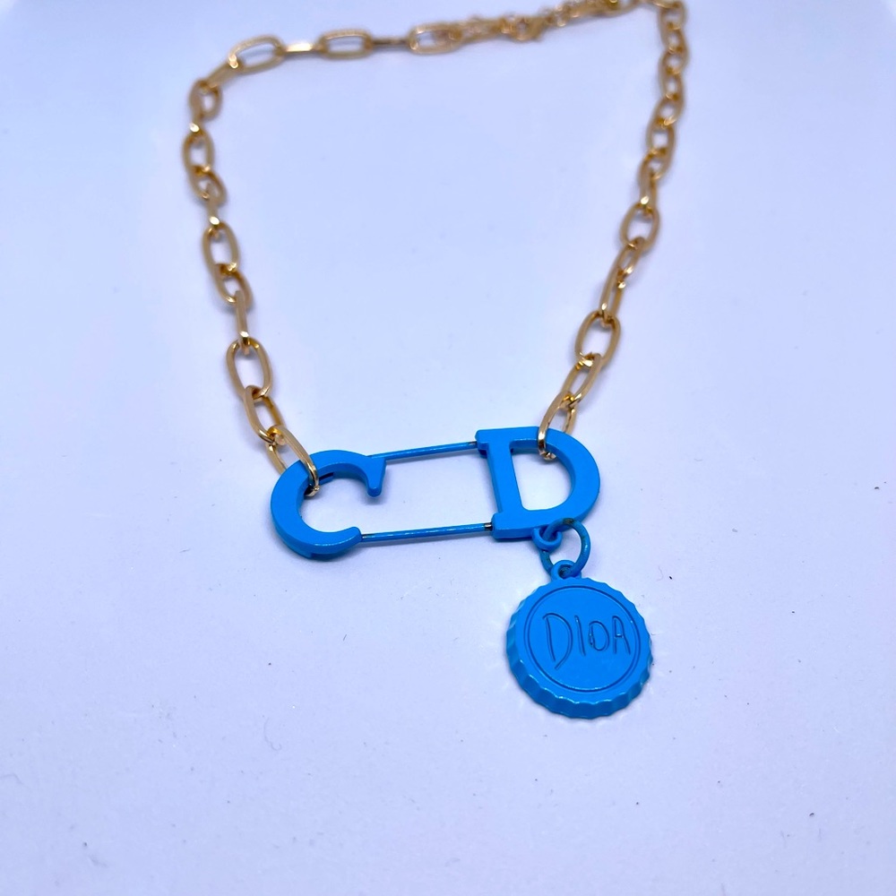 New 100% Authentic Dior Safety Pin Pendant - Picture 4 of 4